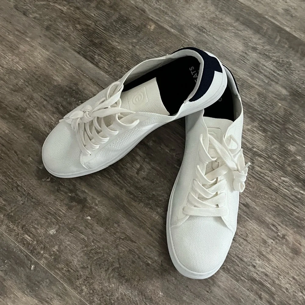 NWOB GREATS BROOKLYN G-Knit White / Navy Sneakers Mens Size: 11